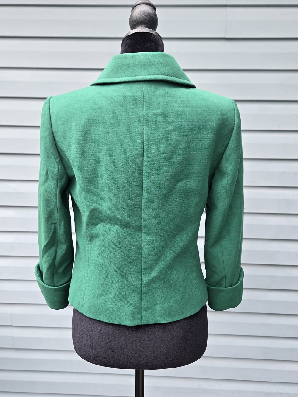 Tahari Arthur S. Levine Emerald Green Short Jacket Blazer Cuffed Sleeves 2P - Picture 3 of 10